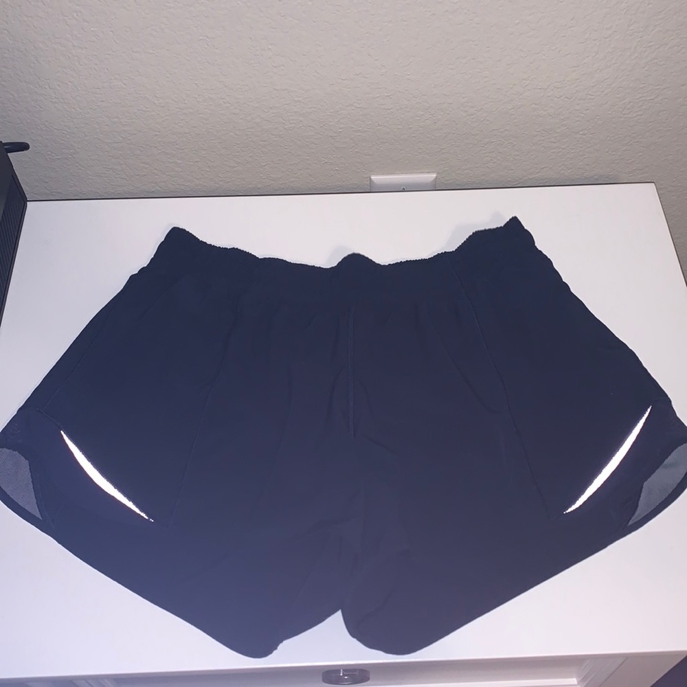 navy lululemon 4 inch hotty hot shorts